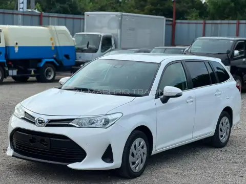 TOYOTA COROLLA FILEDER 2017 AM-35875
