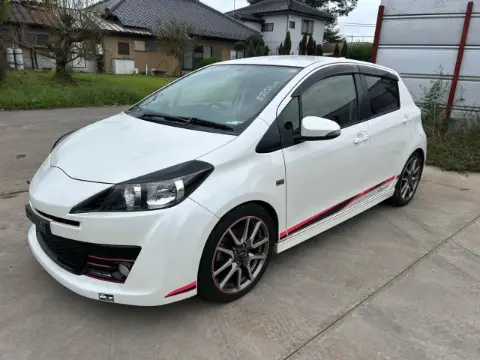 TOYOTA VITZ 2012 AM-35220