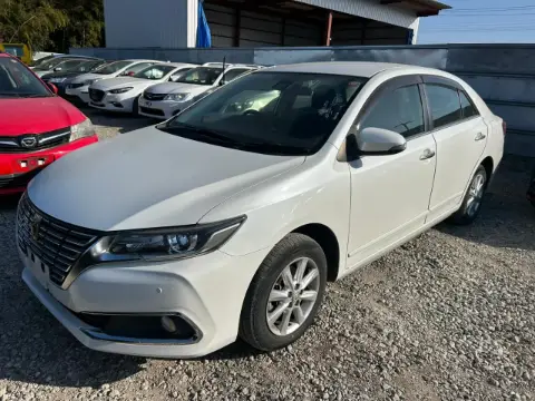 TOYOTA PREMIO 2017 AM-35347