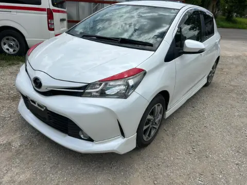 TOYOTA VITZ 2014 AM-35063