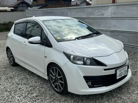 TOYOTA VITZ 2013 AM-34622