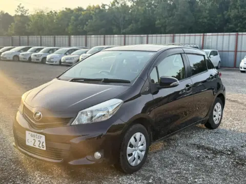 TOYOTA VITZ 2014 AM-35546