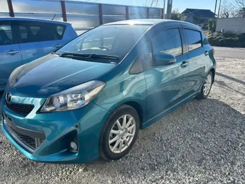 TOYOTA VITZ 2013 AM-34771
