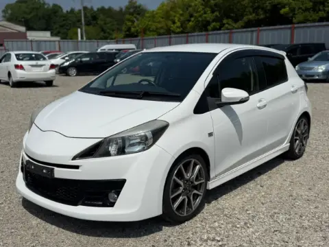 TOYOTA VITZ 2013 AM-35602