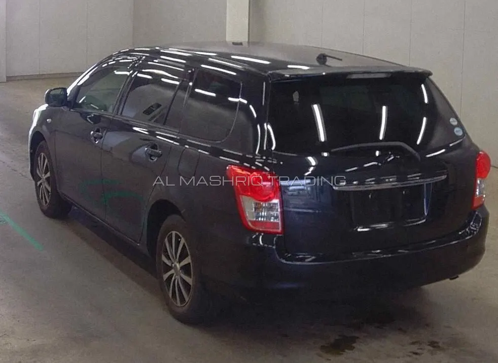 TOYOTA COROLLA FILEDER 2011 — photo 6