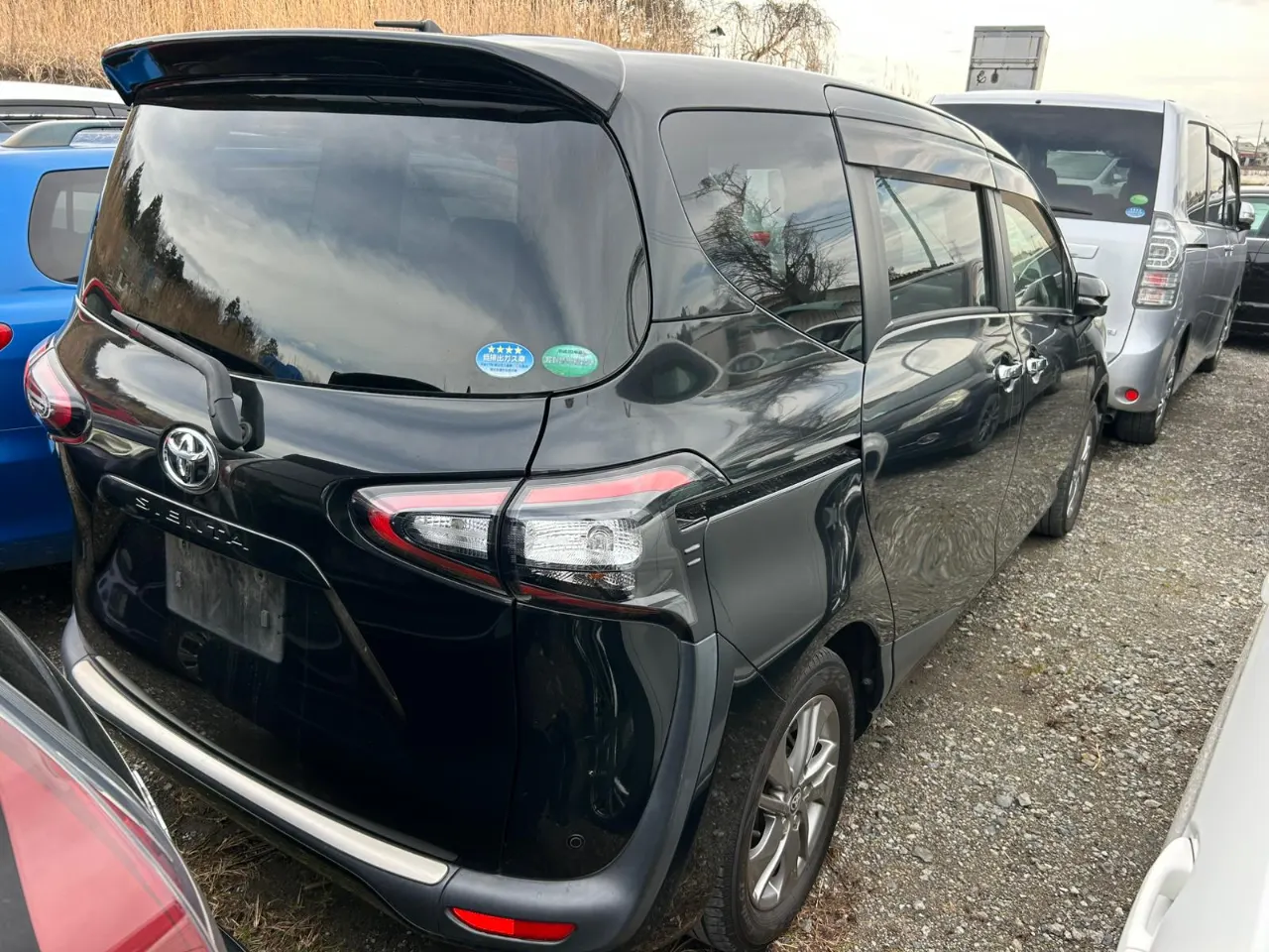 TOYOTA SIENTA 2016 — photo 2