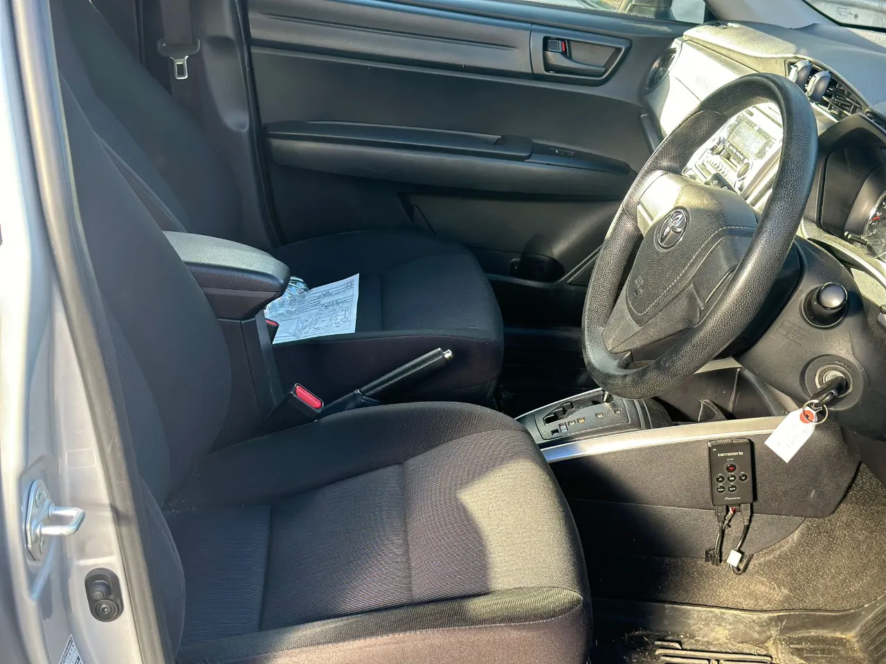 TOYOTA COROLLA FILEDER 2016 — photo 6