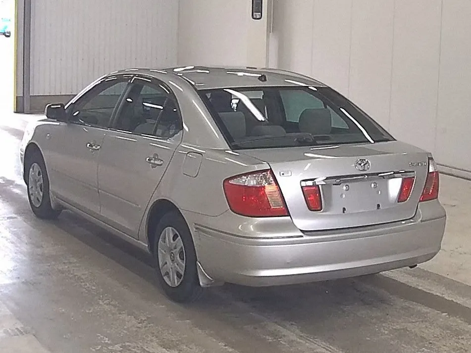 TOYOTA PREMIO 2003 — photo 6
