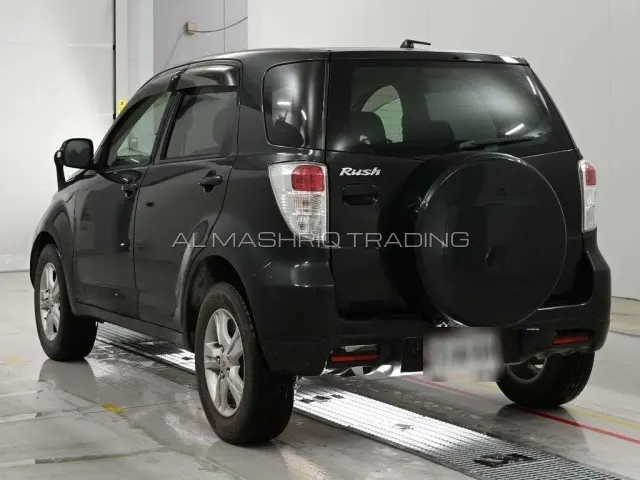 TOYOTA RUSH 2011 — photo 6