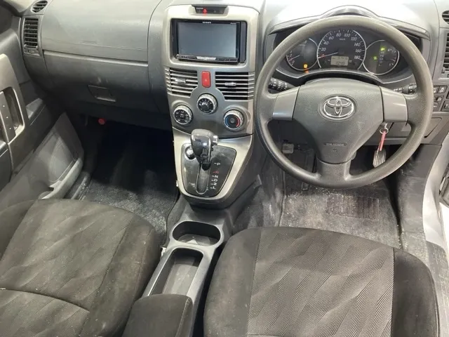 TOYOTA RUSH 2013 — photo 4