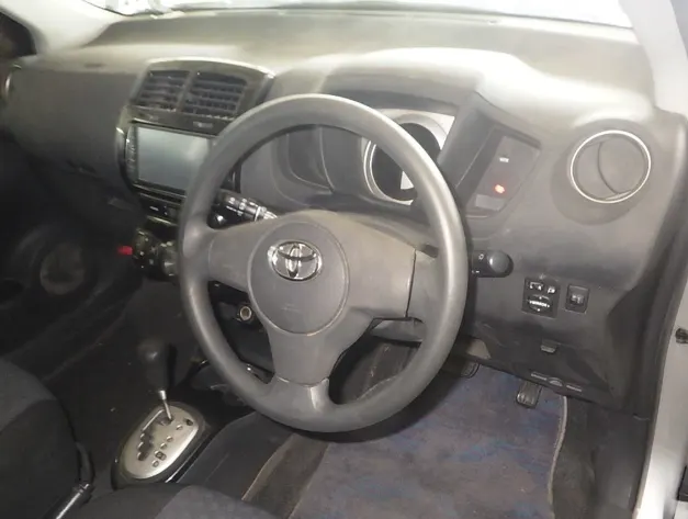 TOYOTA IST 2007 — photo 3