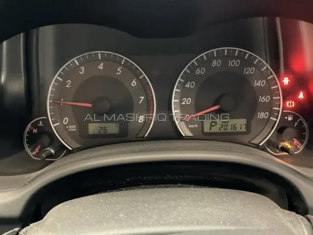 TOYOTA COROLLA FILEDER 2010 — photo 5