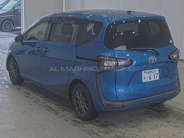 TOYOTA SIENTA 2016 — photo 2