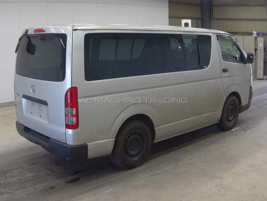 TOYOTA HIACE VAN 2008 — photo 2