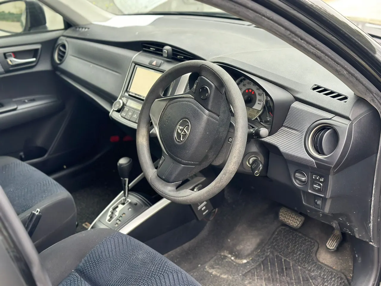TOYOTA COROLLA FILEDER 2012 — photo 6