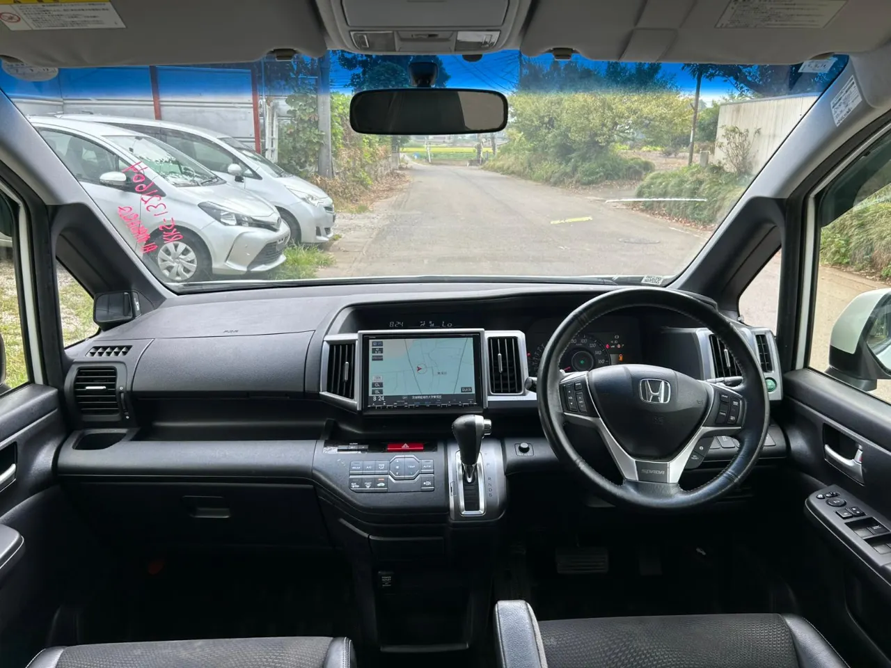 HONDA STEP WAGON 2013 — photo 6