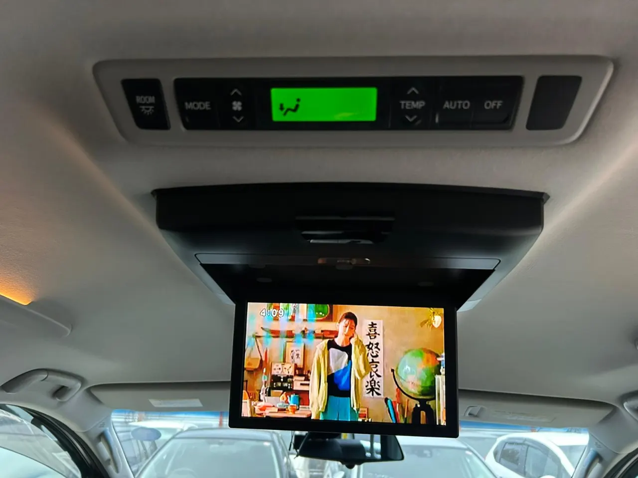 TOYOTA VELFIRE 2012 — photo 6