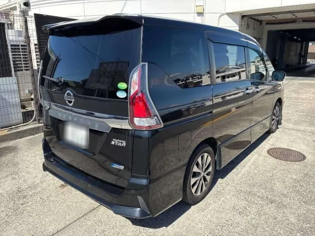 NISSAN SERENA 2018 — photo 2