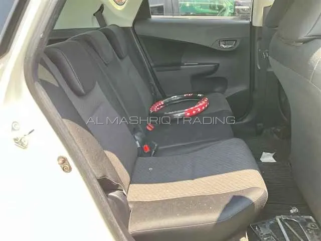 TOYOTA RACTIS 2014 — photo 6