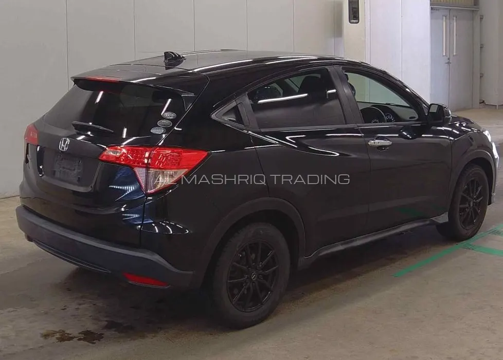 HONDA VEZEL 2016 — photo 2