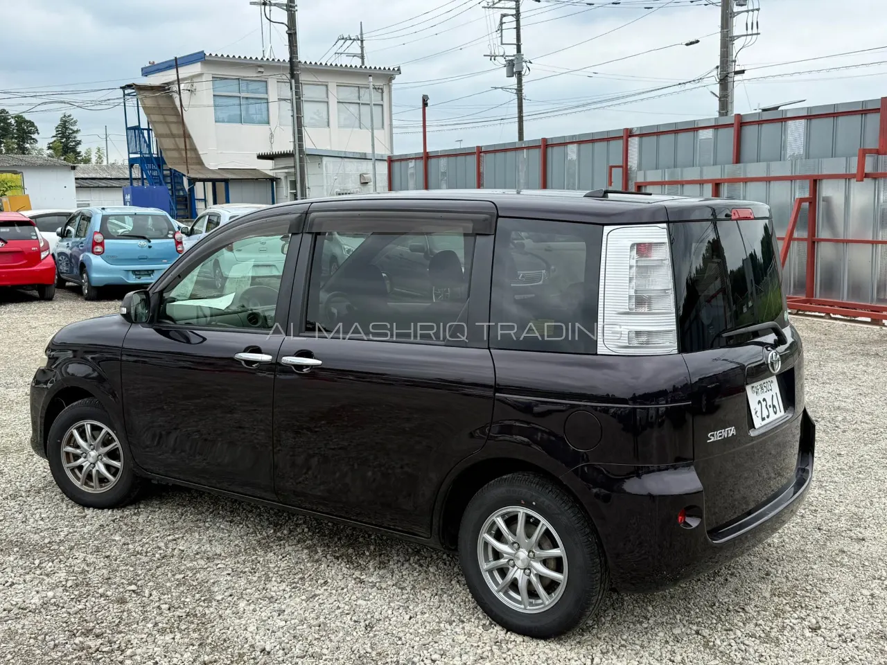TOYOTA SIENTA 2014 — photo 2