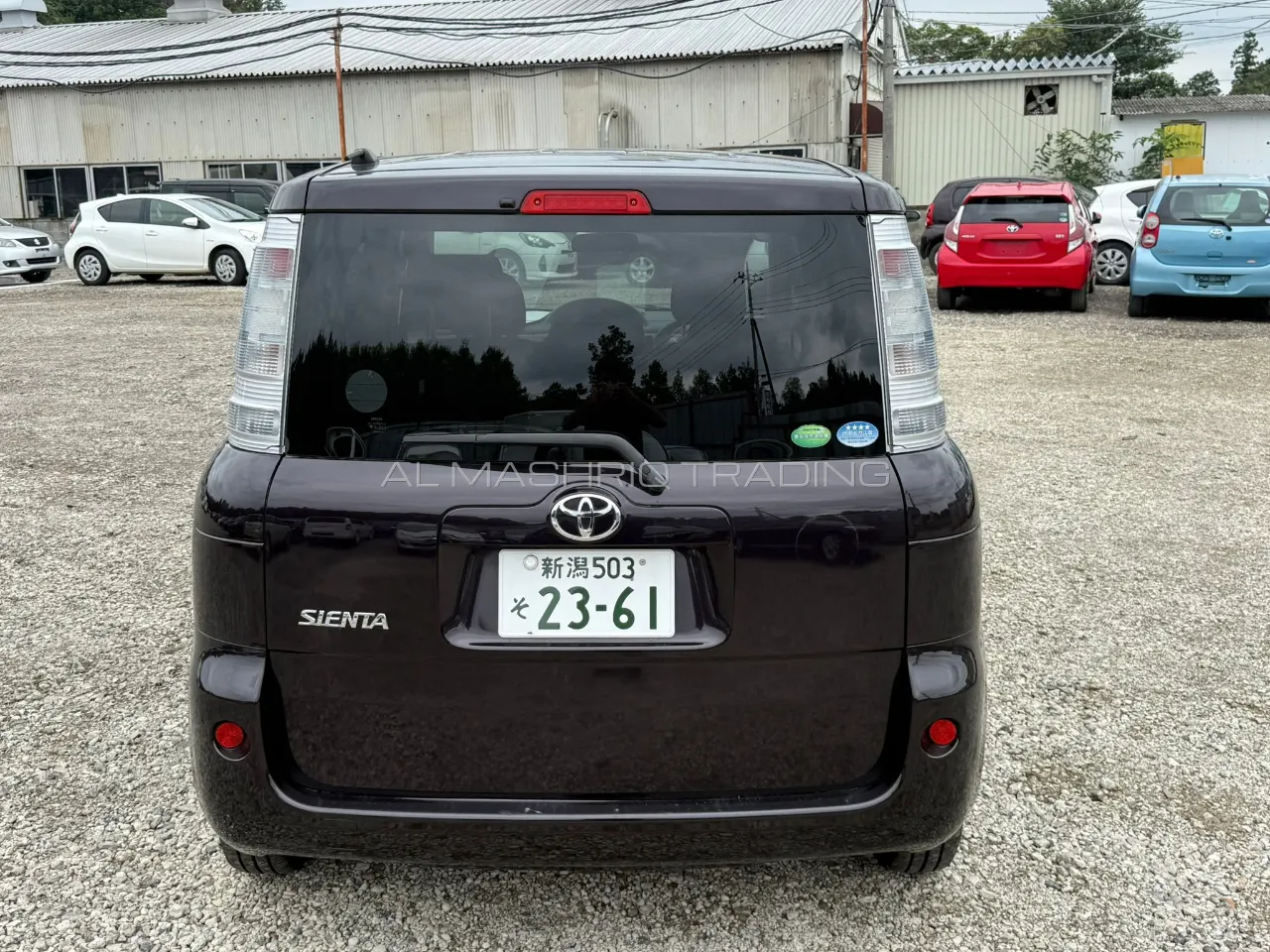 TOYOTA SIENTA 2014 — photo 6