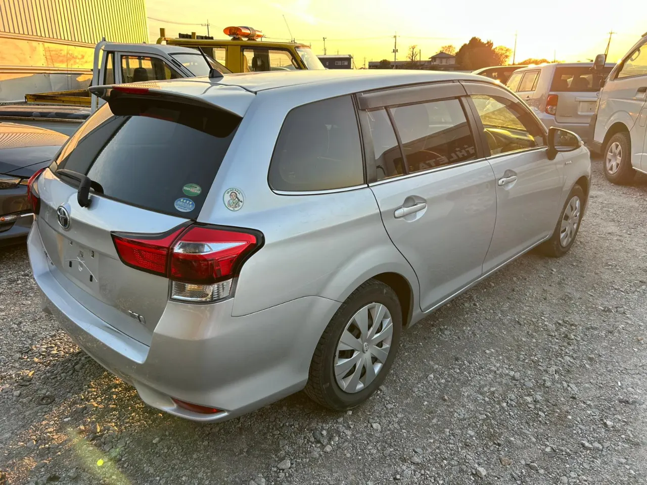 TOYOTA COROLLA FILEDER 2015 — photo 2