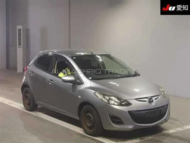MAZDA DEMIO 2015 — photo 2