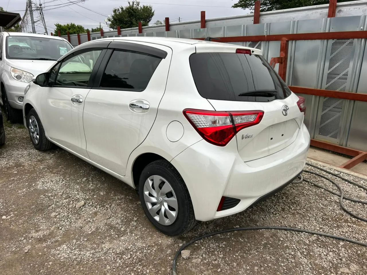 TOYOTA VITZ 2019 — photo 2