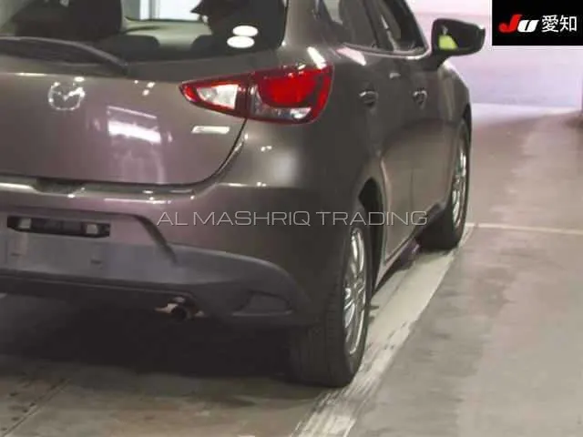 MAZDA DEMIO 2015 — photo 4