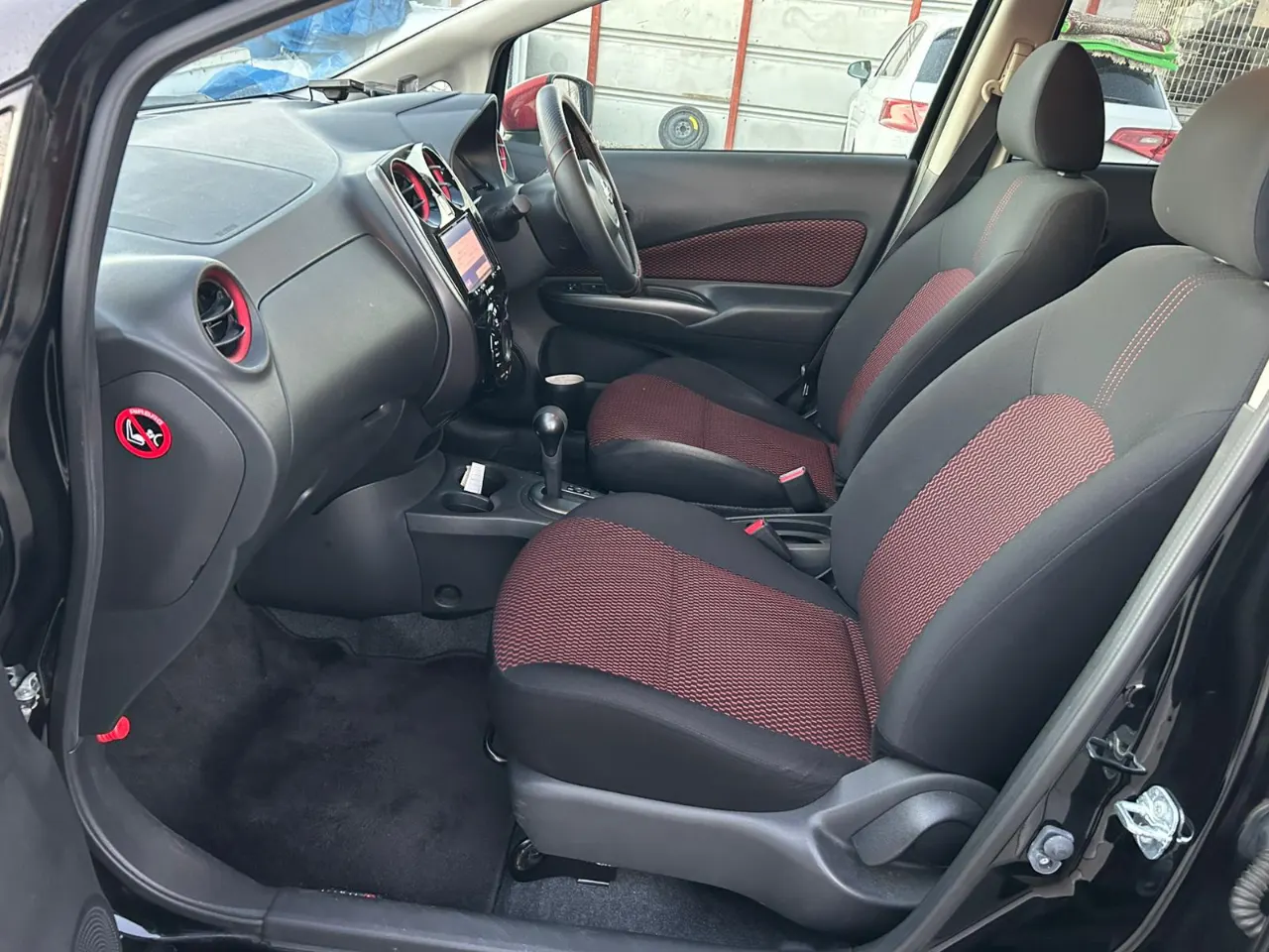 NISSAN NOTE 2015 — photo 6