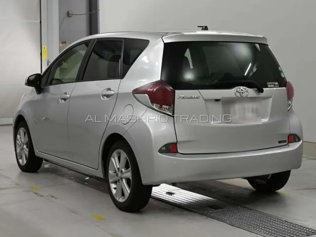 TOYOTA RACTIS 2015 — photo 6