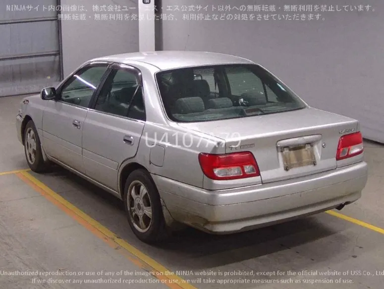 TOYOTA CARINA 2001 — photo 2