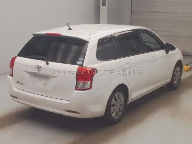 TOYOTA COROLLA FILEDER 2013 — photo 2