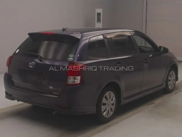 TOYOTA COROLLA FILEDER 2013 — photo 2