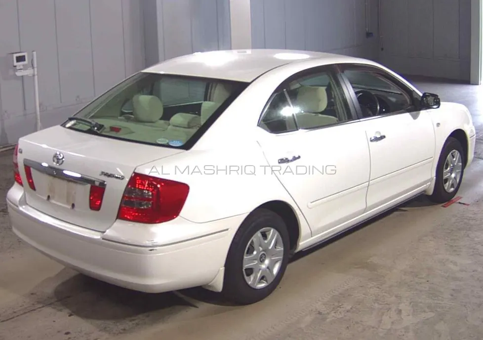 TOYOTA PREMIO 2005 — photo 6