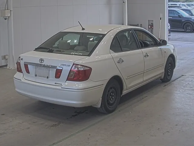TOYOTA PREMIO 2002 — photo 2