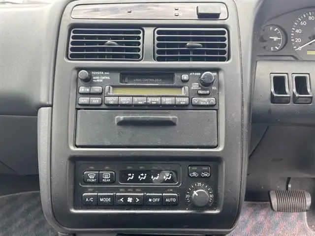 TOYOTA CARINA 2000 — photo 6