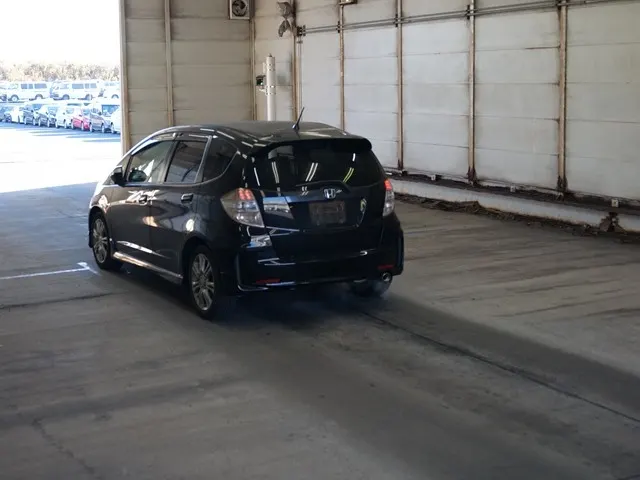 HONDA FIT 2010 — photo 2