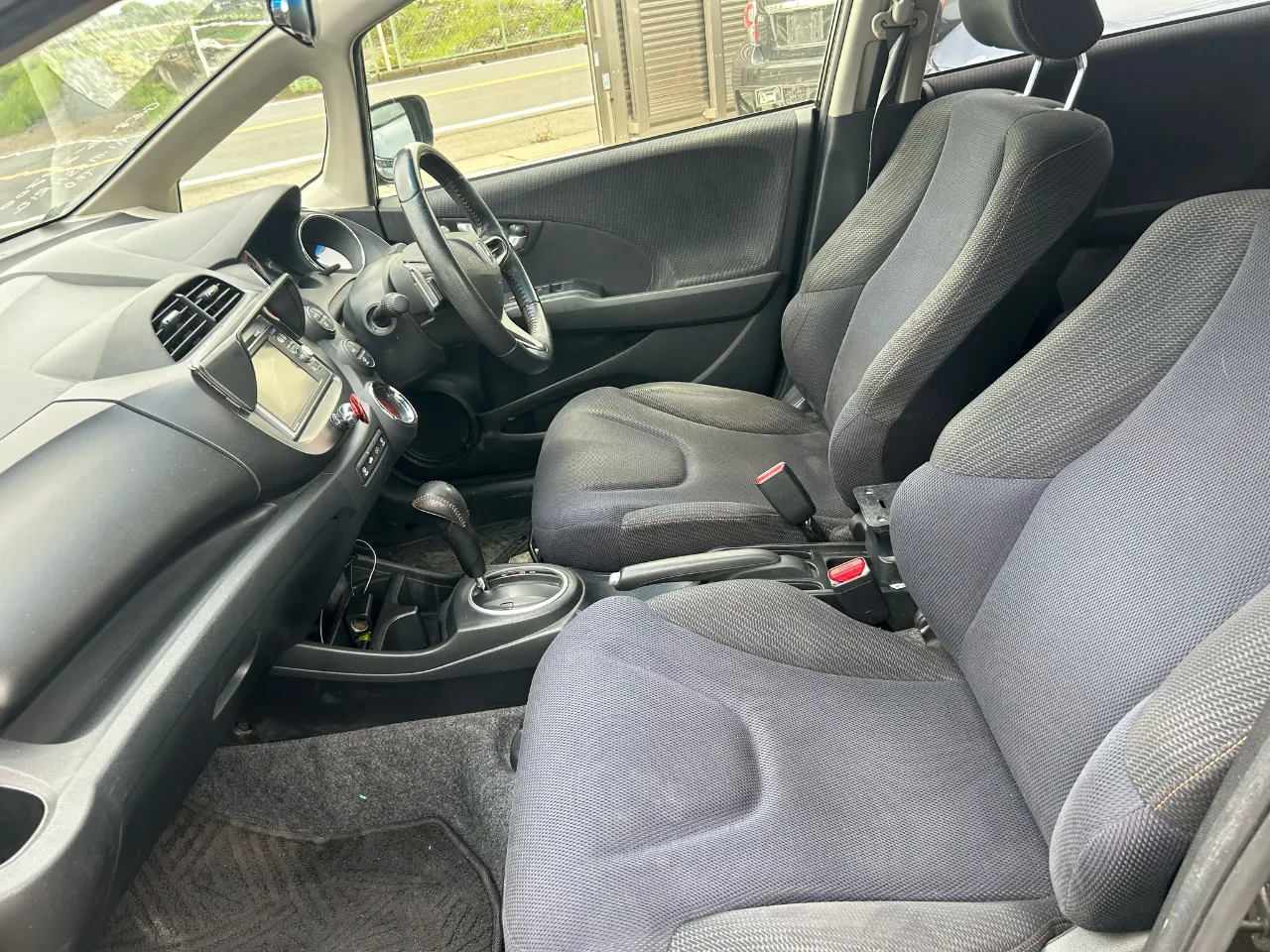 HONDA FIT 2012 — photo 6