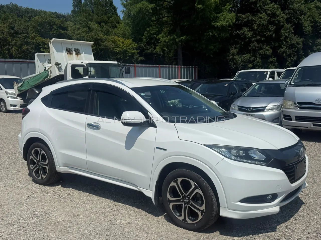 HONDA VEZEL 2015 — photo 2