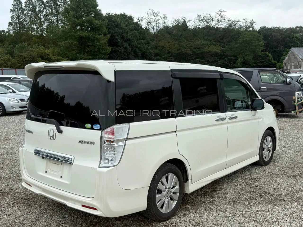 HONDA STEP WAGON 2012 — photo 2