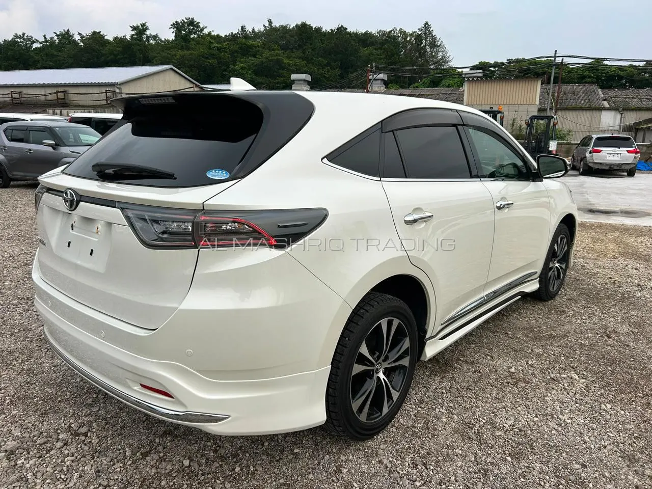 TOYOTA HARRIER 2016 — photo 2