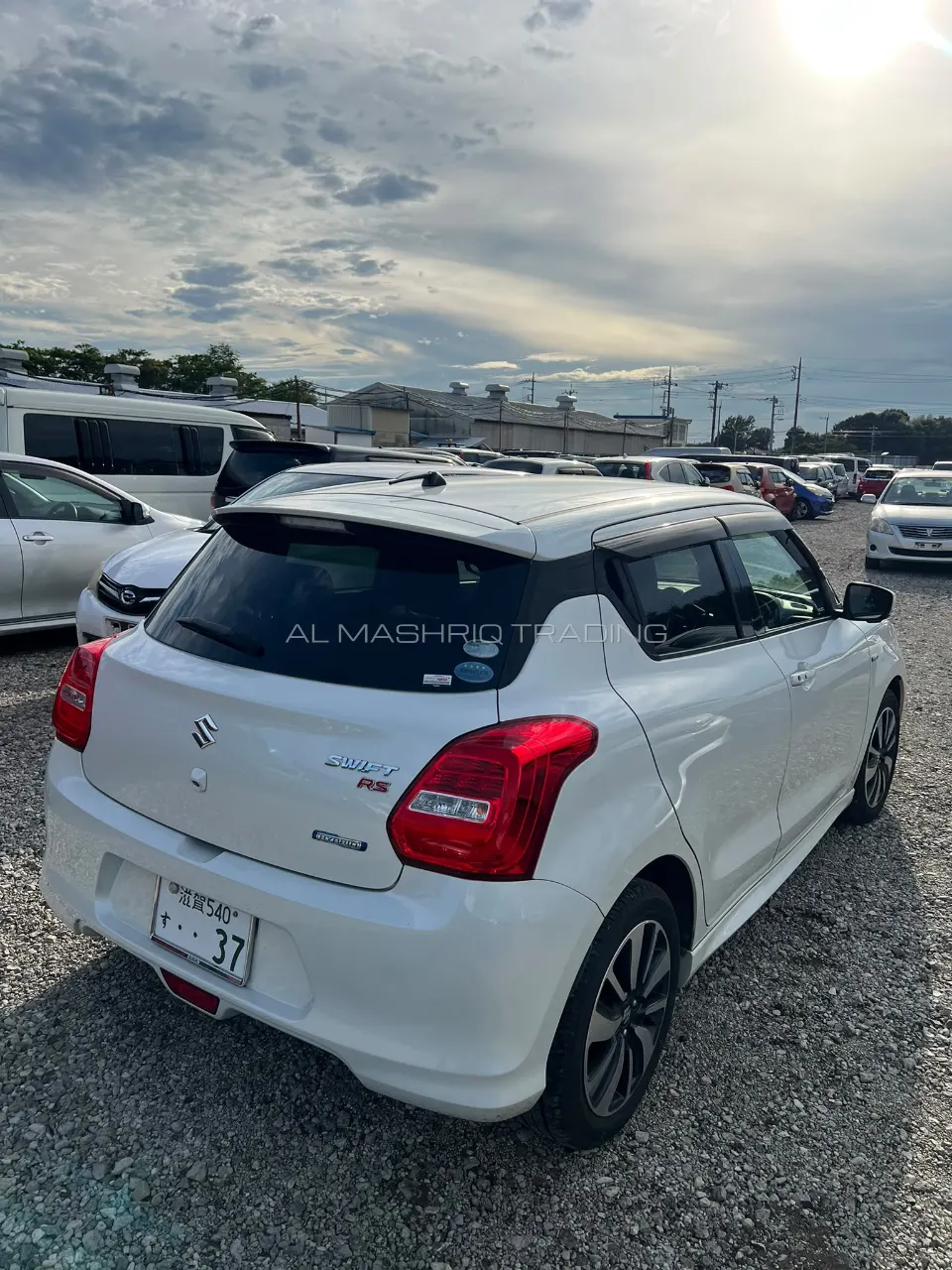 SUZUKI SWIFT 2017 — photo 2