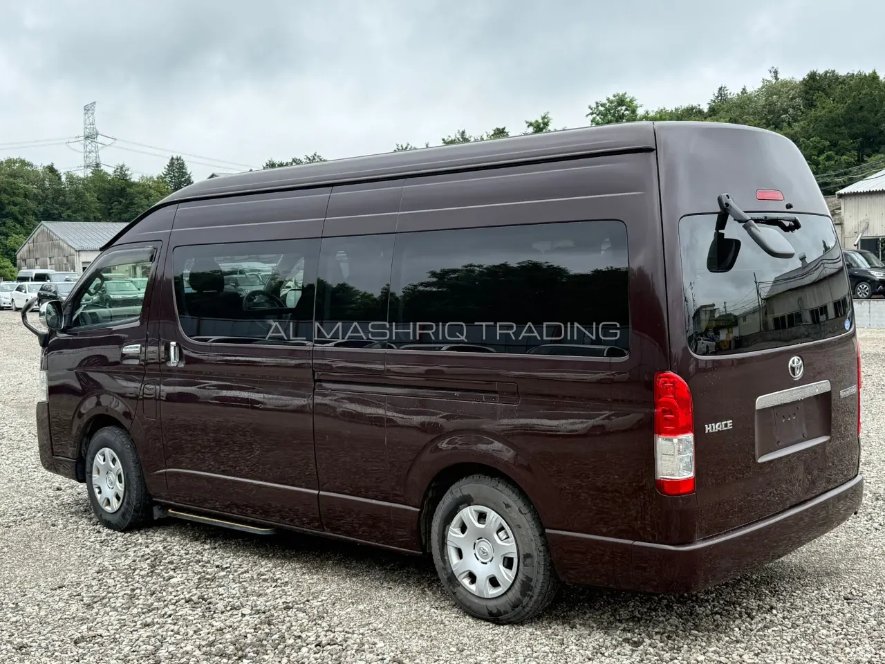 TOYOTA HIACE VAN 2018 — photo 2