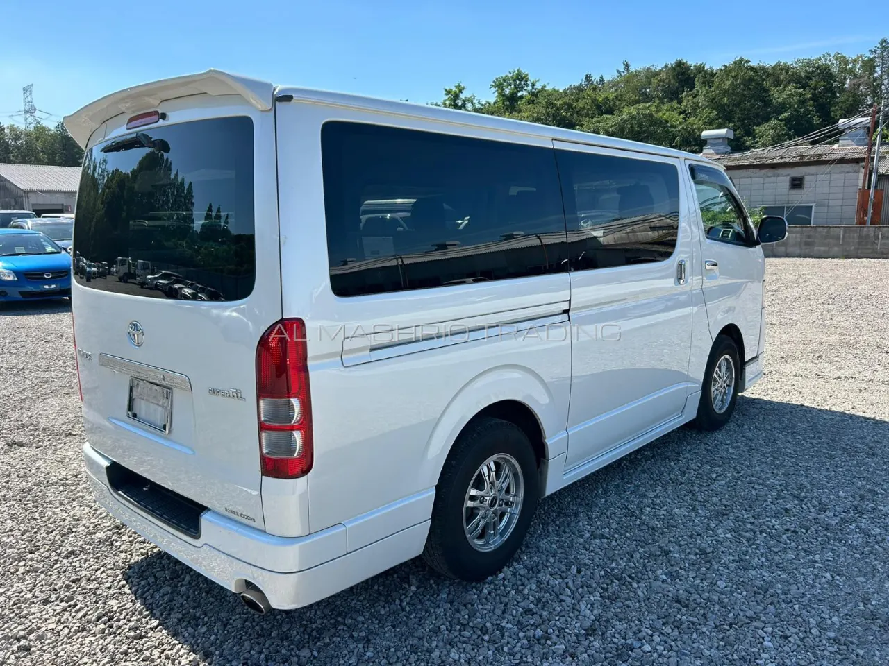 TOYOTA HIACE VAN 2013 — photo 2