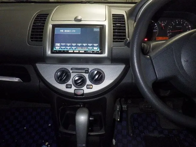 NISSAN NOTE 2010 — photo 6