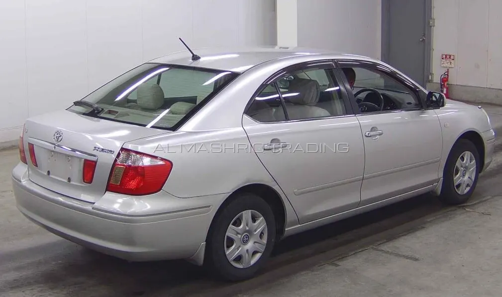 TOYOTA PREMIO 2003 — photo 2