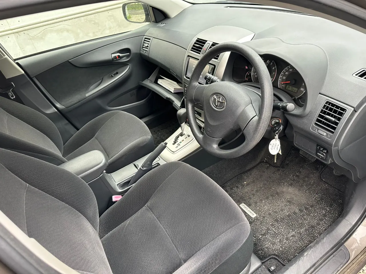 TOYOTA COROLLA FILEDER 2012 — photo 6