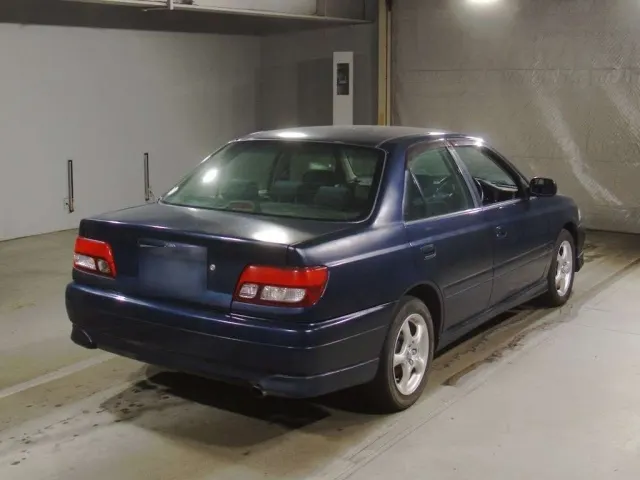 TOYOTA CARINA 2001 — photo 4